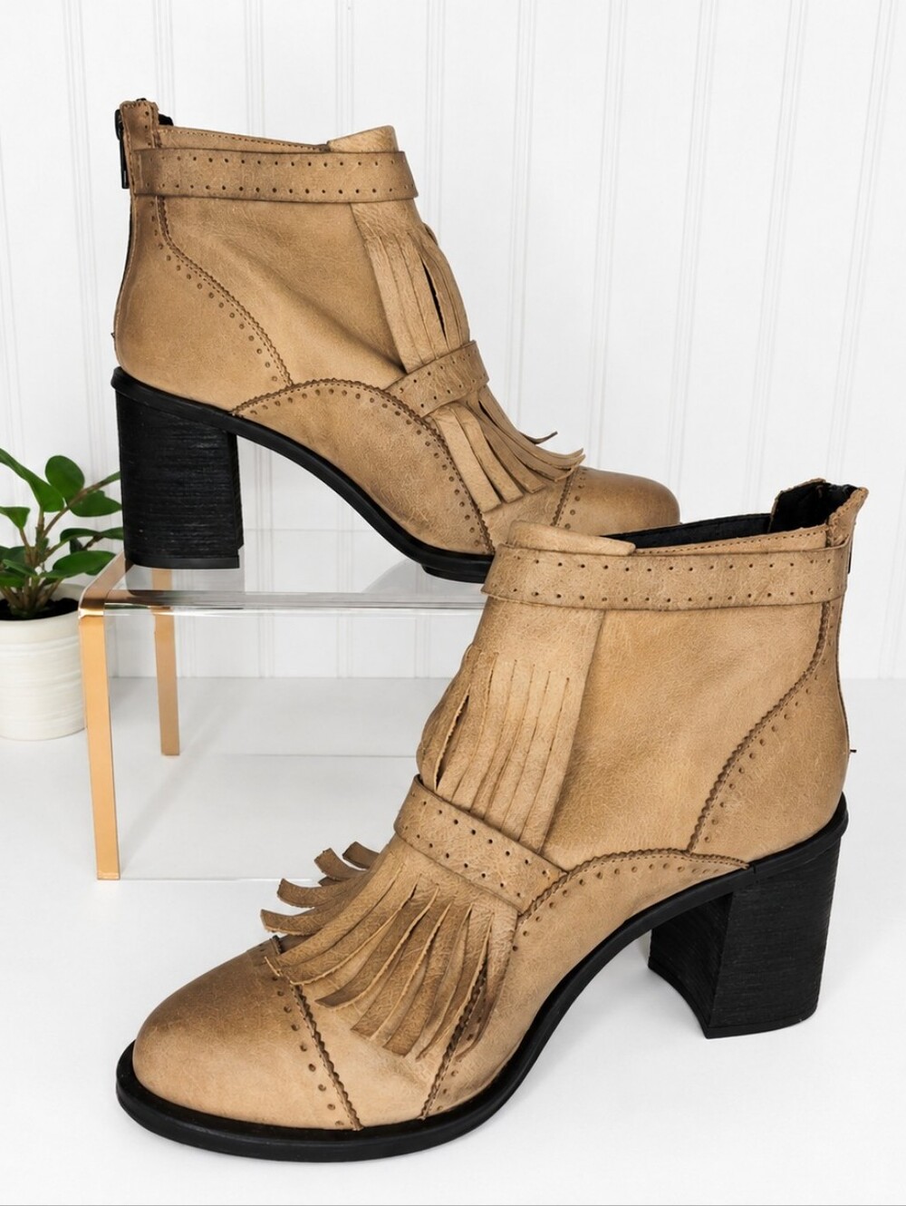 FREE PEOPLE Women's Fringe Ankle Boots Tan Leather Block Heel Western Size 7.5